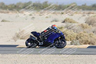 media/Nov-01-2025-CVMA (Sat) [[fc0f7531b8]]/Race 1-Formula Middleweight/